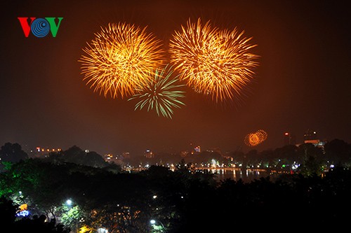 Festive atmosphere celebrates Hanoi’s Liberation  - ảnh 1